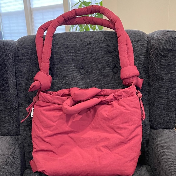 Ölend Handbags - NWOT..Olend Women's Versitile Bag. Wear As A Backpack, Handbag or Shoulder Bag.